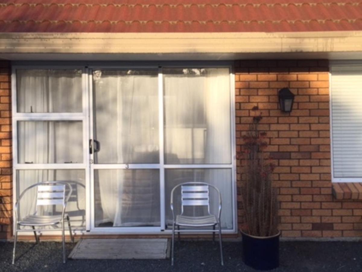 Castle Court Motel Wellsford Ruang foto
